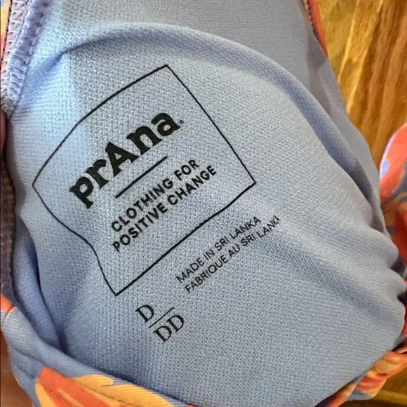 Prana swim top - Picture 3 of 3